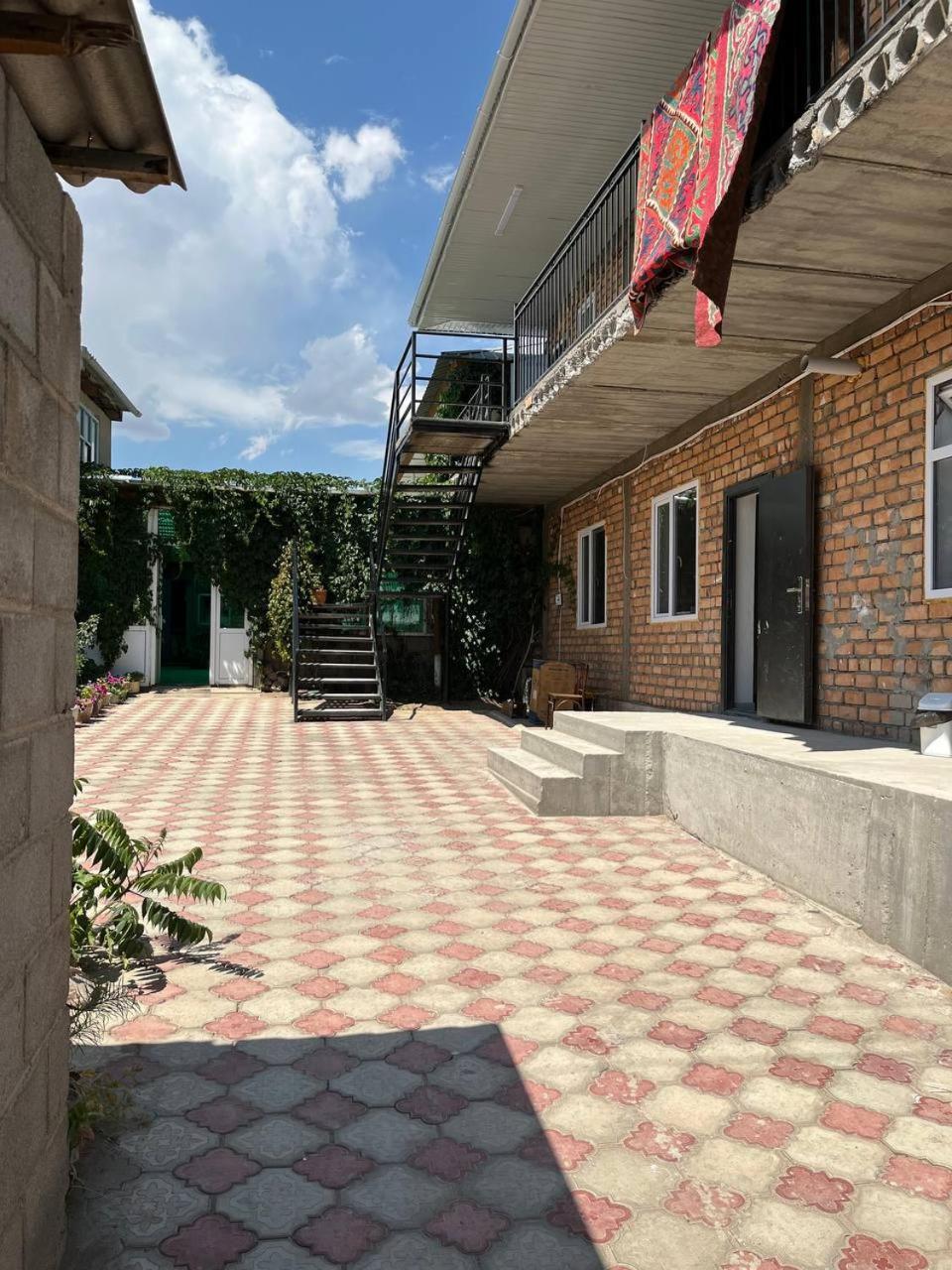 "Bilim" Guest House Tamchy Dış mekan fotoğraf